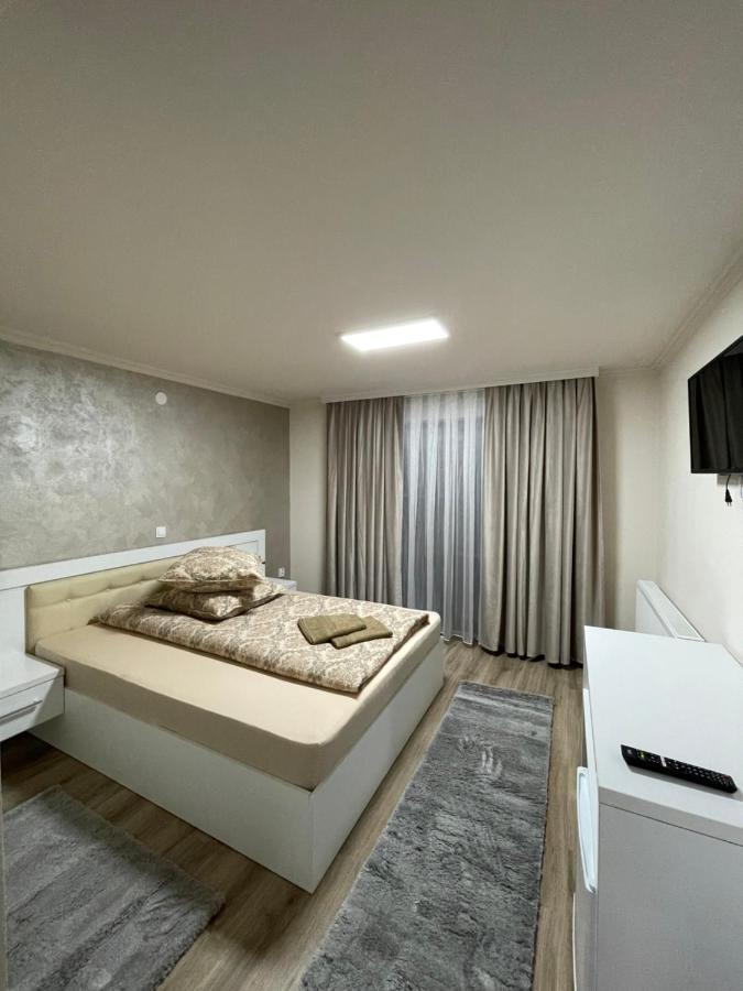 Conacul Pestera Ursilor Chiscau Exterior photo