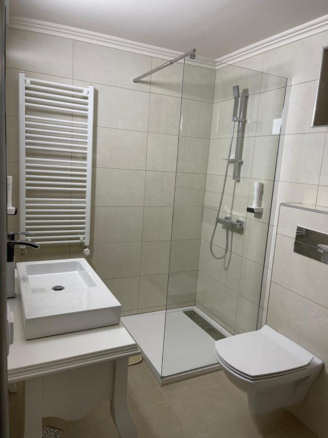 Conacul Pestera Ursilor Chiscau Exterior photo