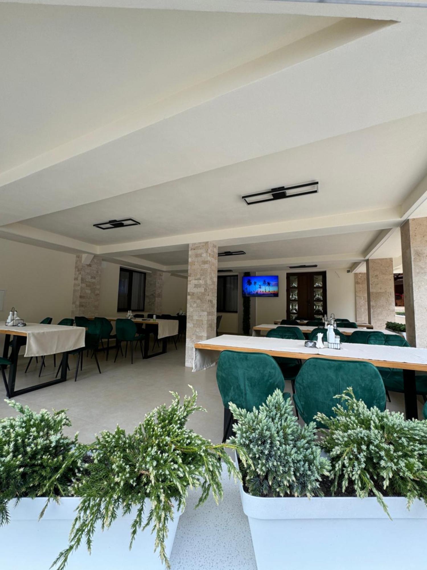 Conacul Pestera Ursilor Chiscau Exterior photo